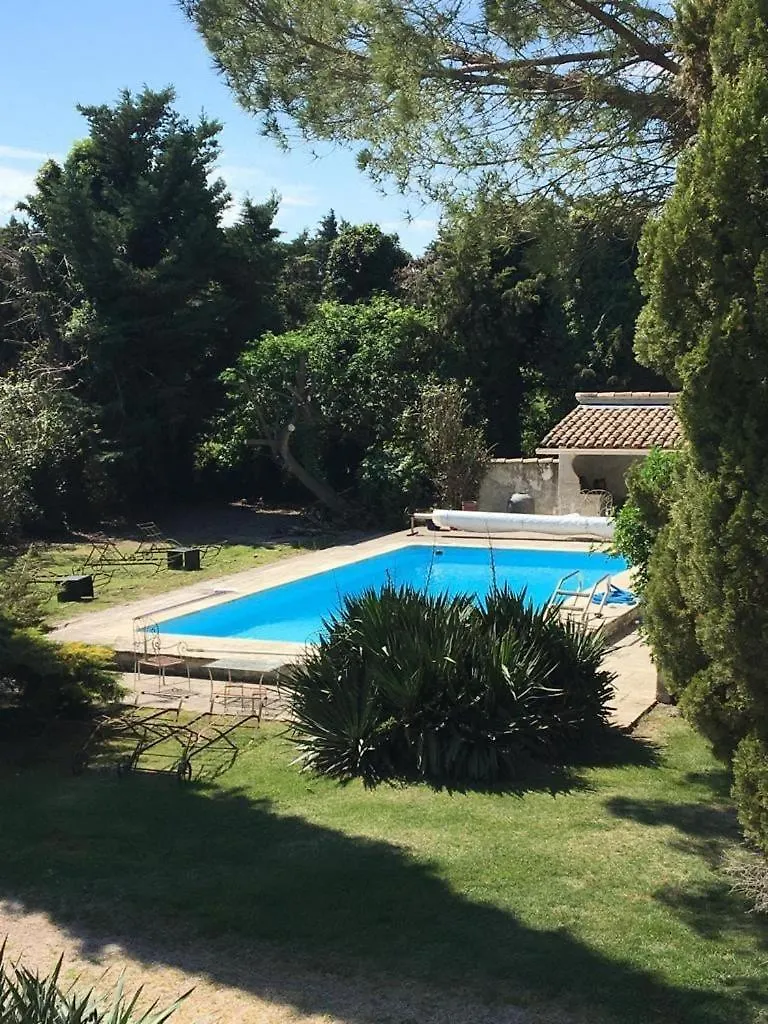 La Petite Chapelle Villa Velleron Holiday home